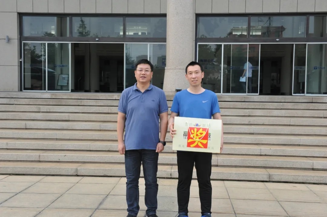 男子冠军1.webp (1).jpg